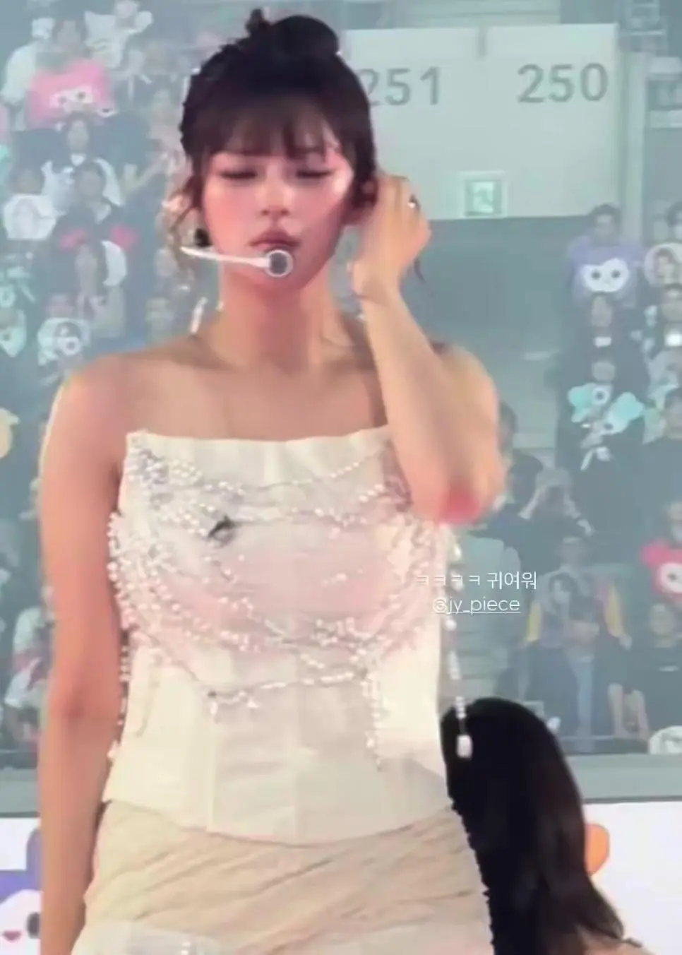 오늘자 트와이스 정연 ㄷㄷㄷ.mp4