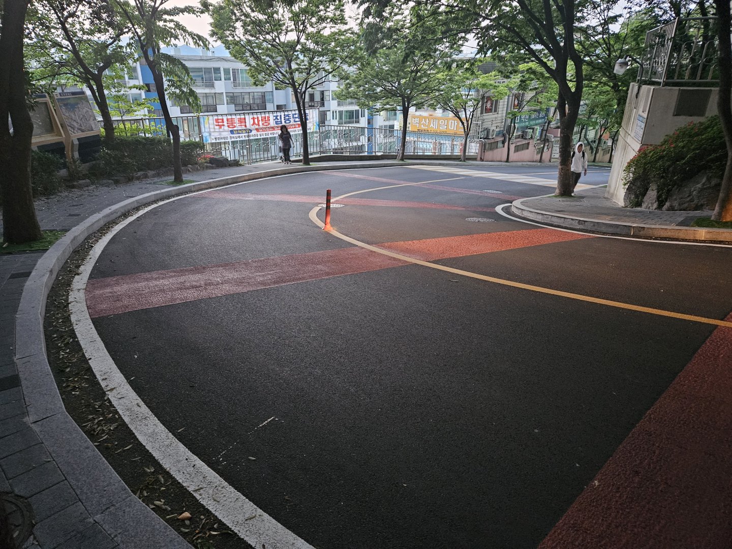 마지막 중앙분리대