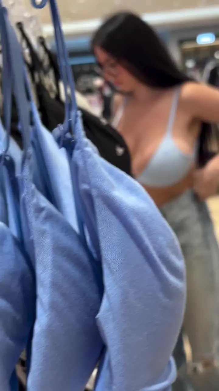 너무 오픈하고 속옷 쇼핑하는 누나