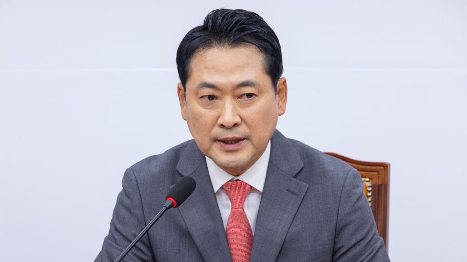 [속보] 국힘 "탄핵 1년, 잘못된 비상계엄 사과...미래향해 정진"