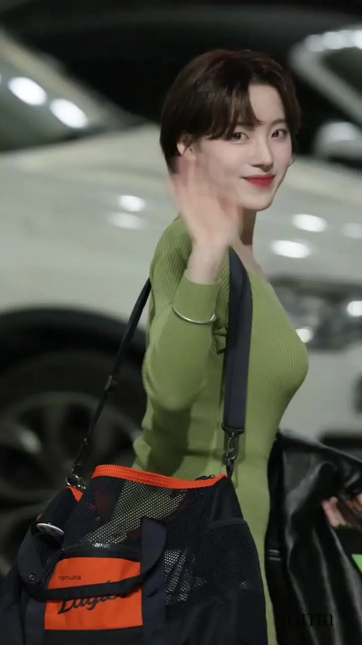 올리브 컬러 하지원 치어리더 ㄷㄷㄷ.mp4