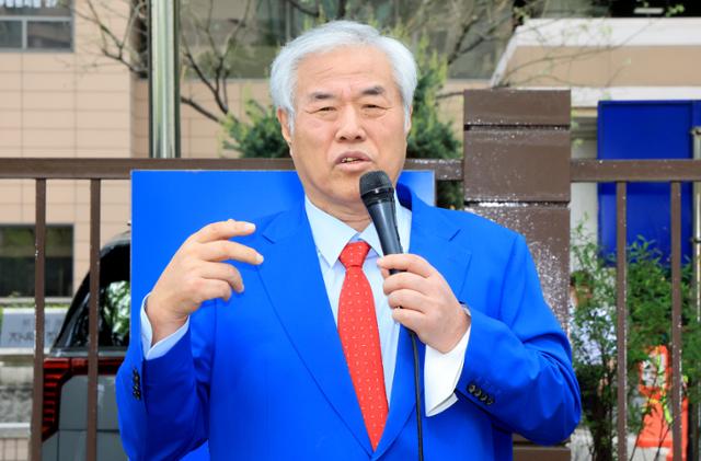 "빚내서 100만 원씩 헌금하라"는 전광훈… "사이비 교주냐" 비난 빗발